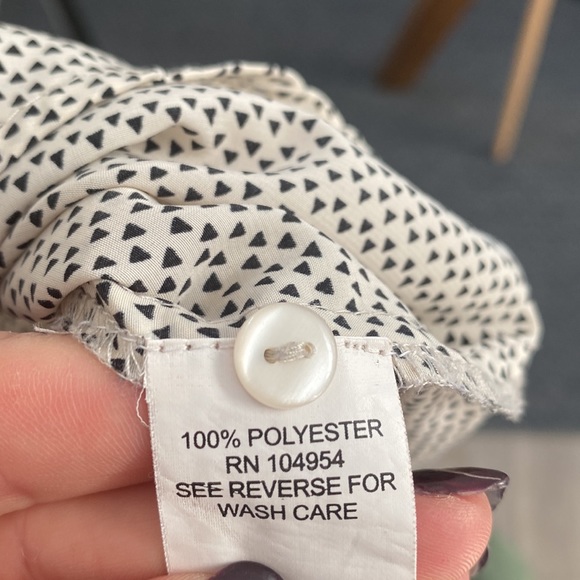 Medium length sleeve blouse, black and beige - Picture 5 of 5